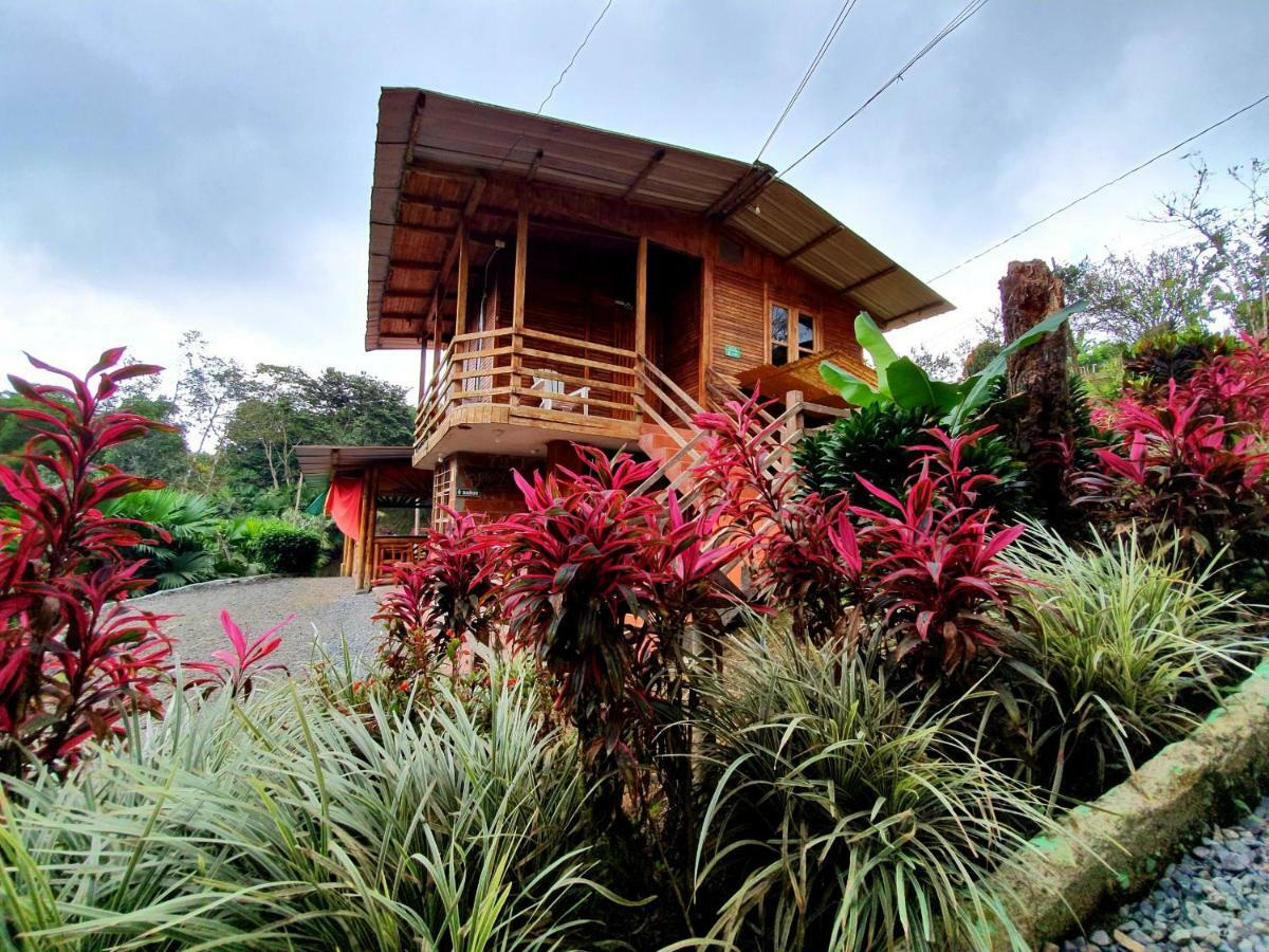 Hosteria Kasadasa Villa Santo Domingo de los Colorados Exterior photo